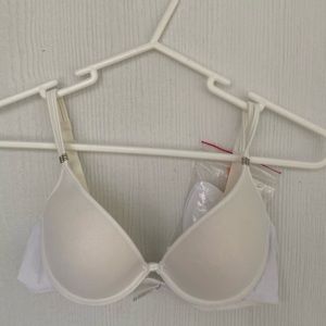 Simple white bra RARE